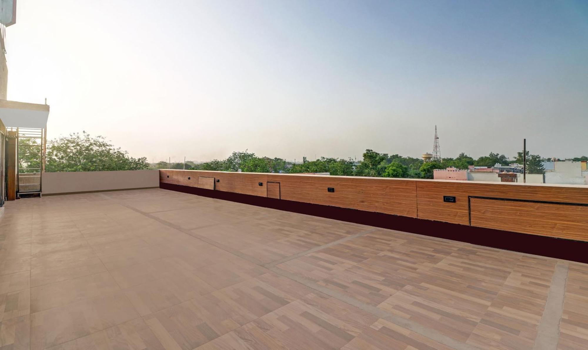 Itsy Hotels Anjali Mahal 500, Mtrs From Mathura Railway Station Exterior foto